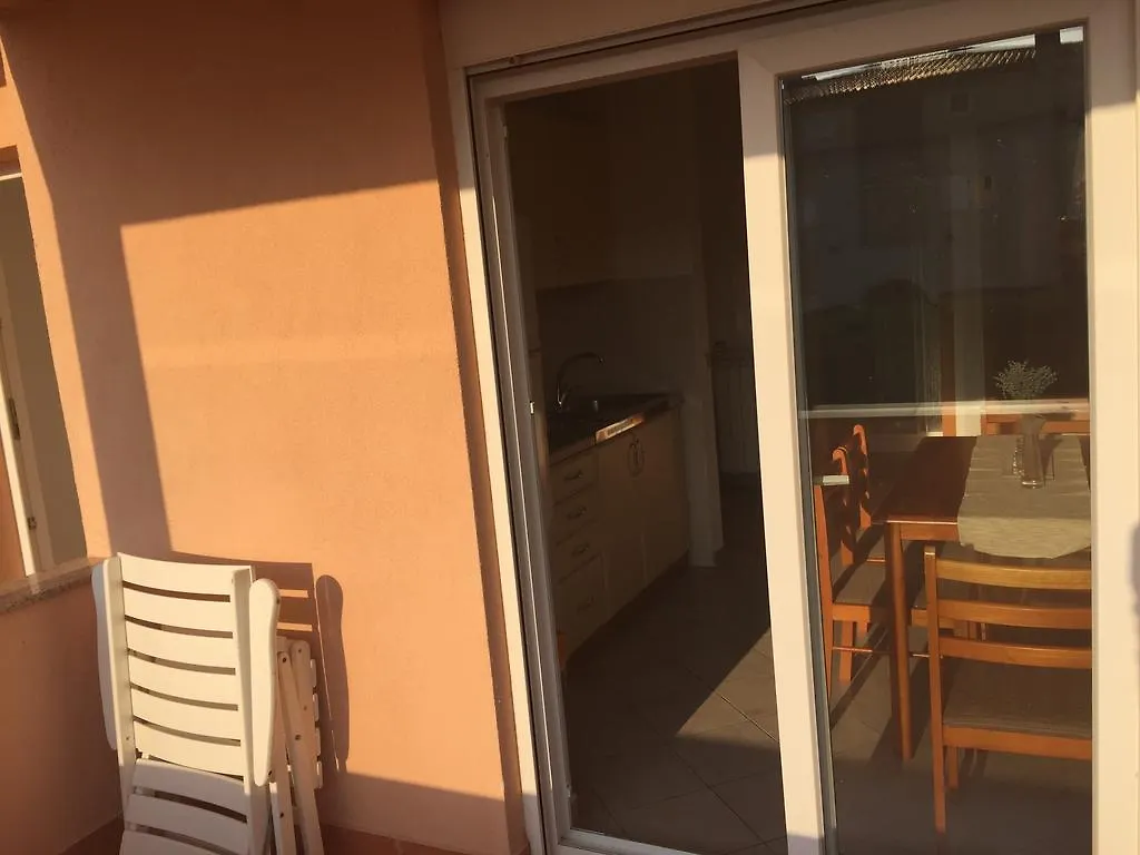 באניולה Sunny Rock Volme Apartments 0*,  קרואטיה